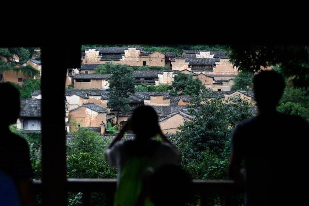 壹点帮办|中公教育“不过包退”班逾期未退，要退费还得等半年