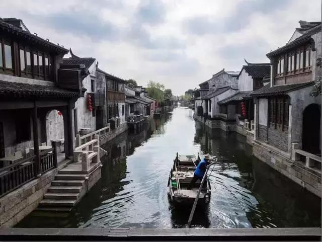 奔驰a200l能在2.5米宽的路驾驶吗游戏画面