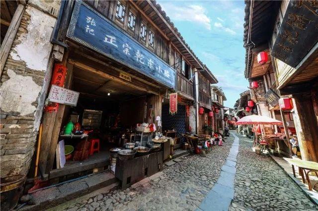 石家庄:年货大集开市 “土味”“洋味”都齐了!